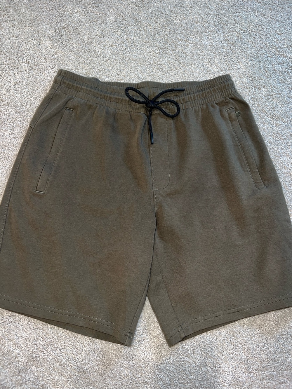 Old Navy Men's Olive Green Drawstring Athletic Shorts